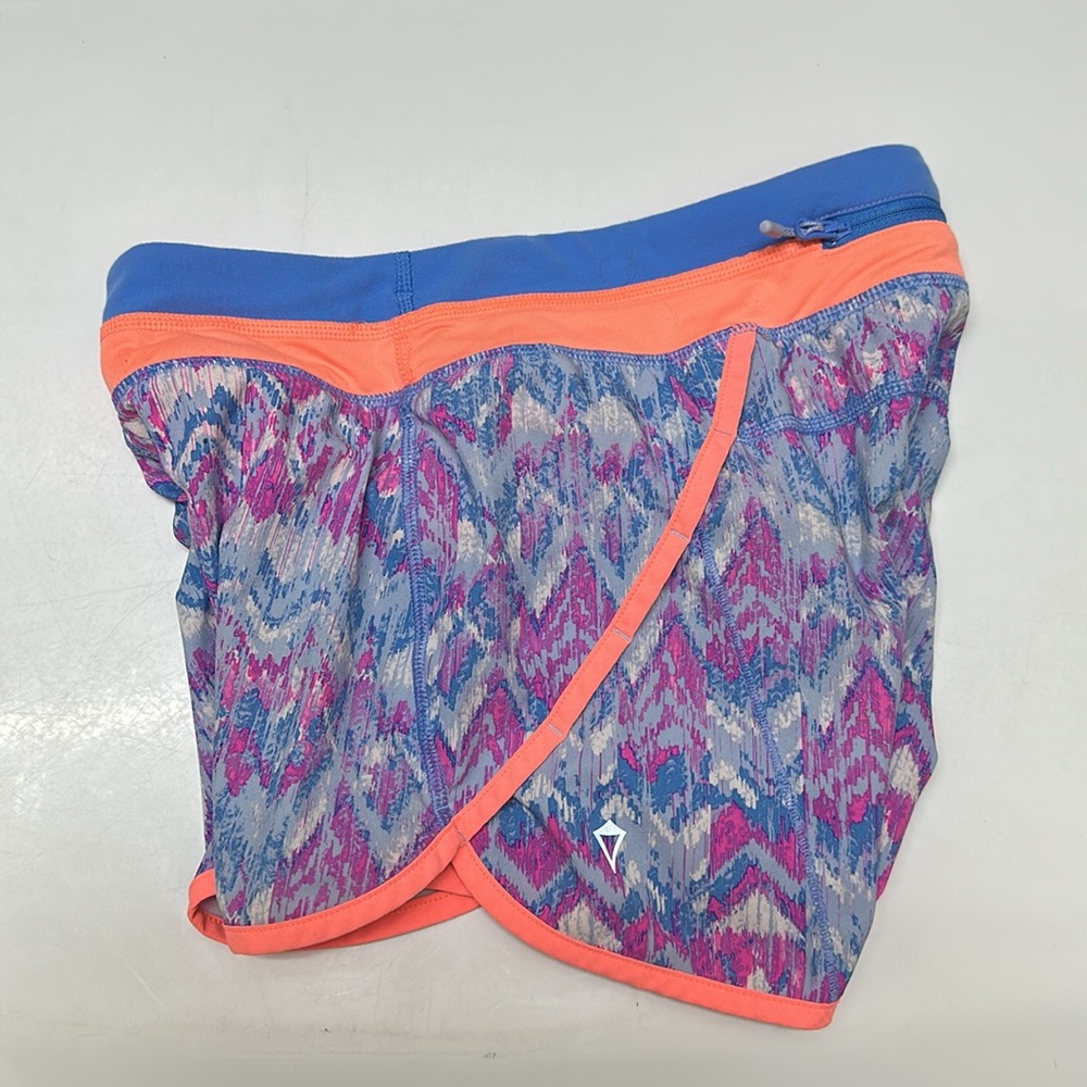 Ivivva Relay Racer Shorts - Picture 3 of 14